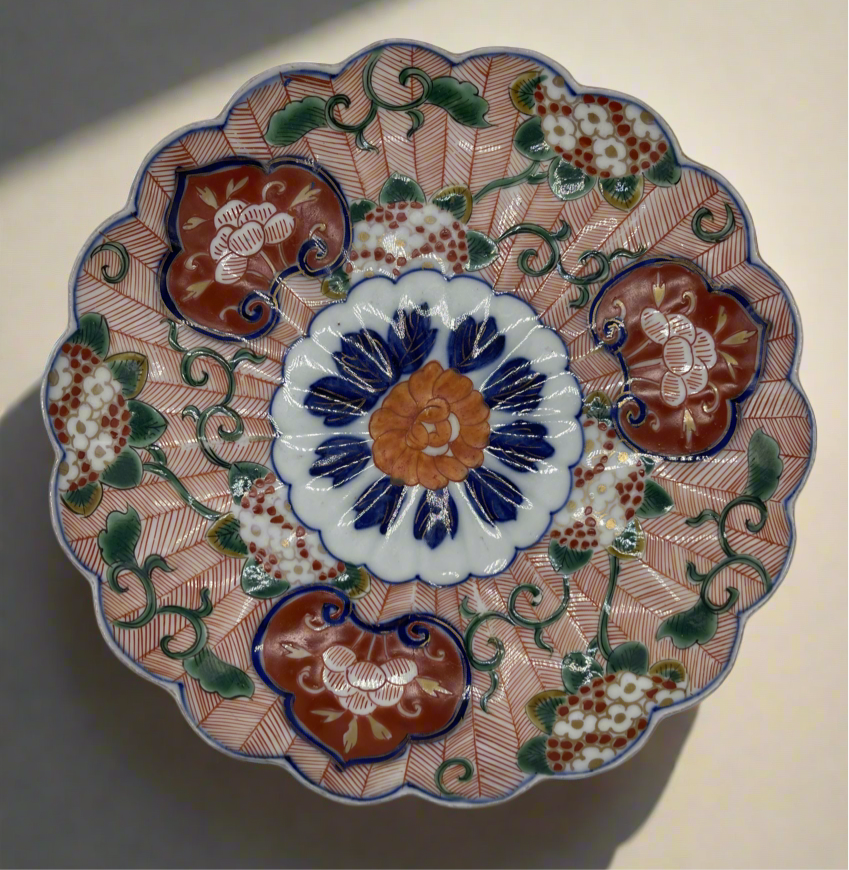 Scalloped 8.25" Imari Plate