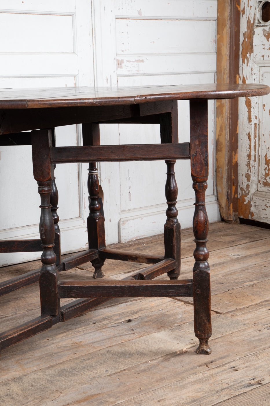 Country Oak and Elm Gateleg Table