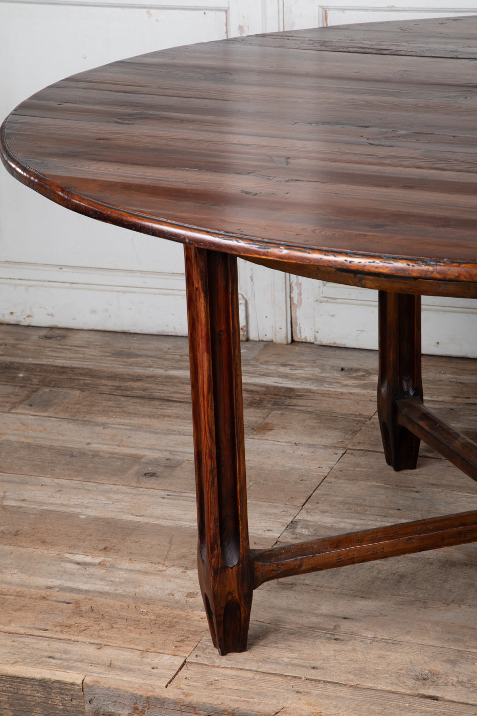 Large Round Dining Table 1900